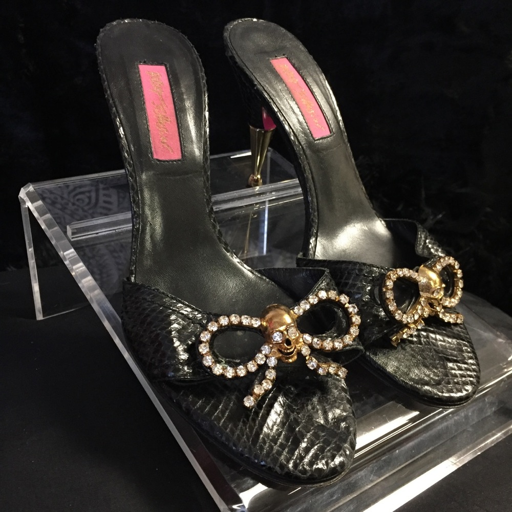 Black python and Skull Betsey Johnson heels